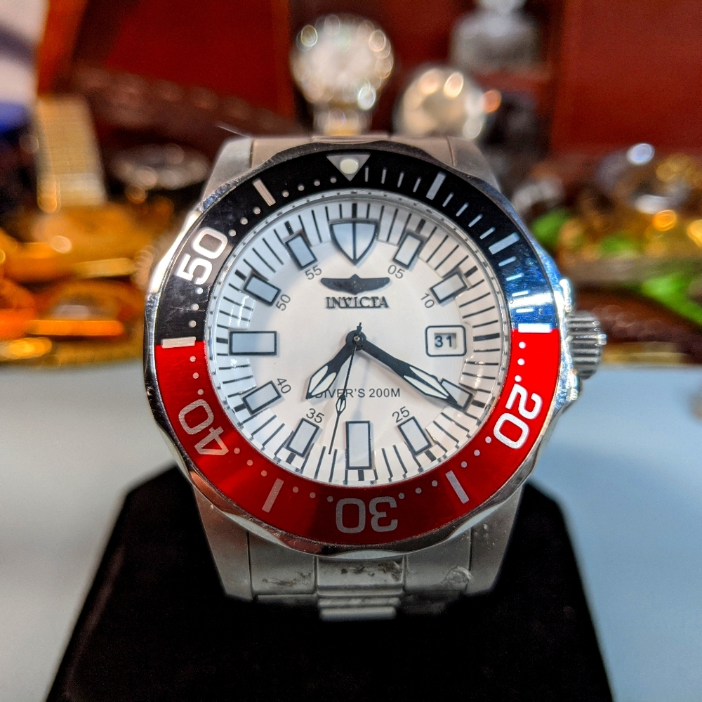 Invicta men's pro diver